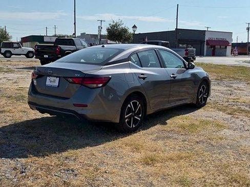 Used 2024 Nissan Sentra SV w/ Trunk Package FWD image 8