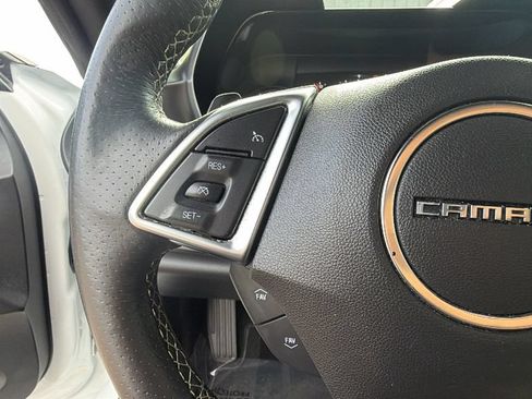 Used 2016 Chevrolet Camaro SS RWD image 16