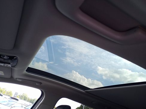 New 2026 Kia Sportage SX image 10