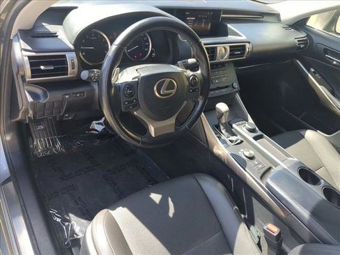 Used 2016 Lexus IS 200t image 10