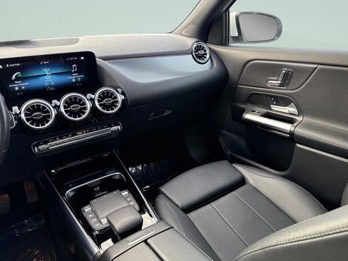 Certified 2023 Mercedes-Benz GLA 250 image 26