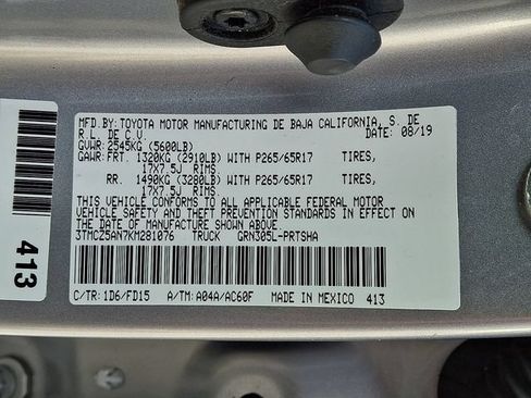 Used 2019 Toyota Tacoma TRD Sport AWD/4WD image 27