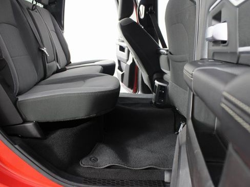 Used 2024 RAM 2500 Big Horn w/ Bed Utility Group image 17