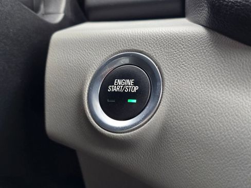 Used 2018 GMC Terrain SLE image 38