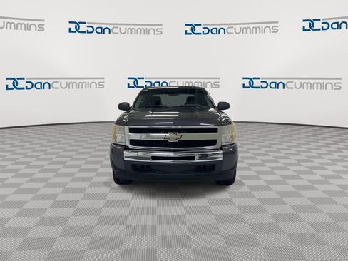 Used 2011 Chevrolet Silverado 1500 LS image 3