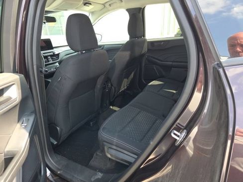 Certified 2023 Ford Escape Active AWD/4WD image 7