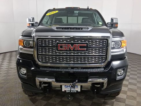 Used 2019 GMC Sierra 3500 Denali w/ Duramax Plus Package image 3