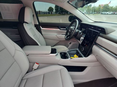 Used 2026 GMC Terrain Denali AWD/4WD image 7