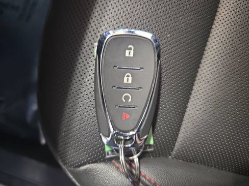 Used 2024 Chevrolet Trax RS w/ Driver Confidence Package FWD image 39