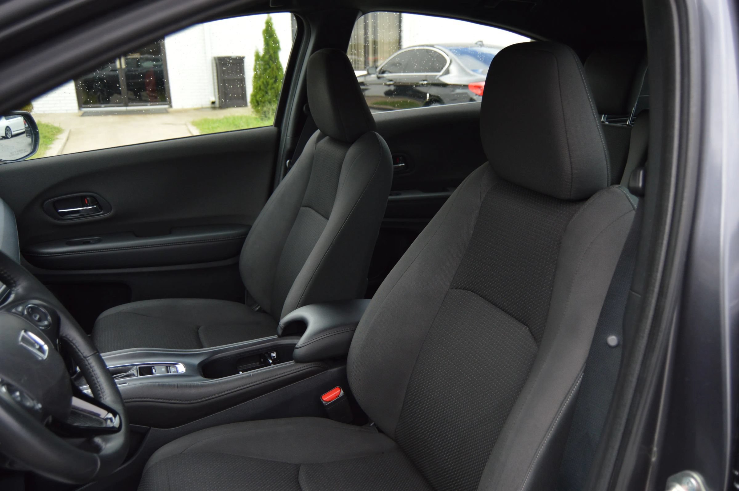 Used 2019 Honda HR-V Sport image 9