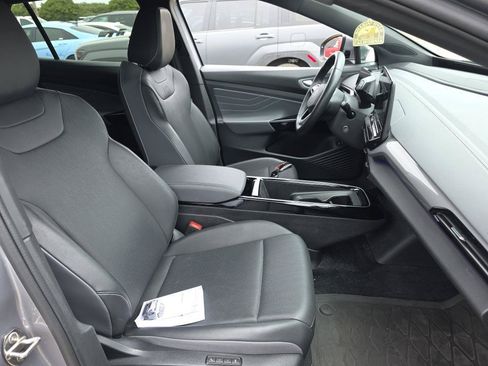 Used 2023 Volkswagen ID.4 Pro S RWD image 5
