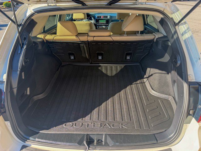 Used 2017 Subaru Outback 3.6R Limited AWD/4WD image 19