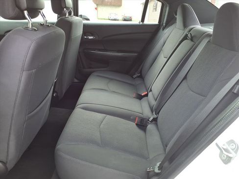 Used 2014 Chrysler 200 Touring image 4