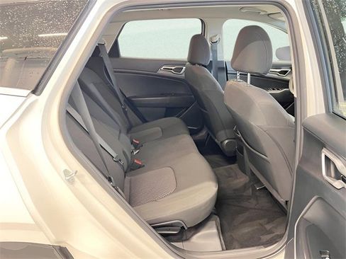 Used 2024 Kia Sportage LX image 11