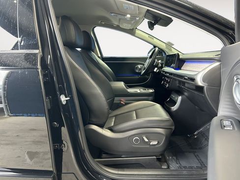 Certified 2026 Hyundai Ioniq 9 SEL AWD/4WD image 10