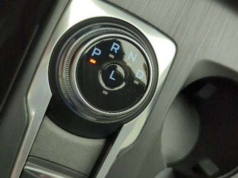 Used 2022 Ford Escape SE image 19