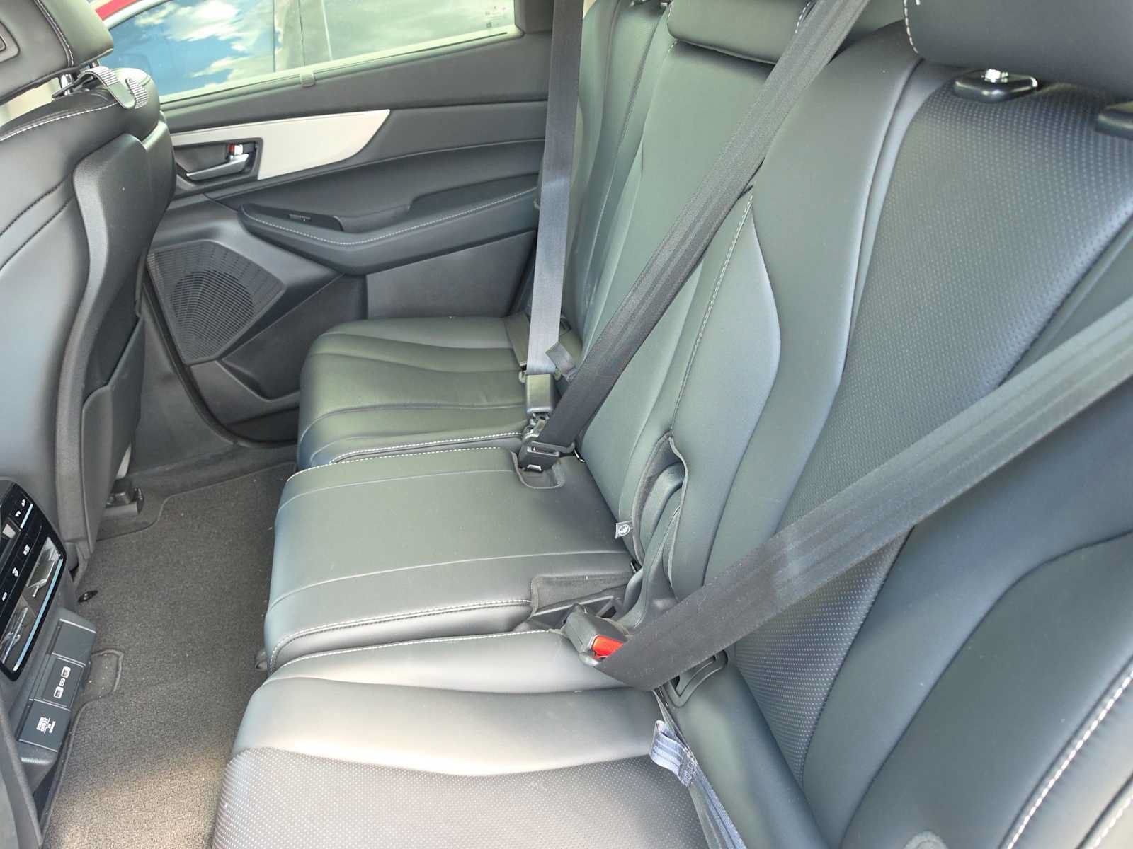 Used 2023 Acura MDX w/ Technology Package FWD image 9