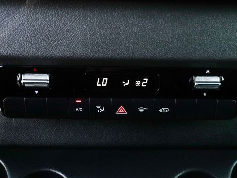 Used 2024 Mercedes-Benz Sprinter 2500 w/ Acoustic Package image 38