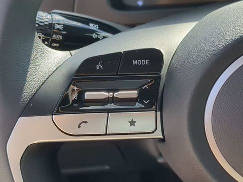 New 2026 Hyundai Elantra SE FWD image 24