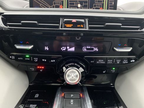 Used 2023 Acura MDX SH-AWD w/ Technology Package image 35