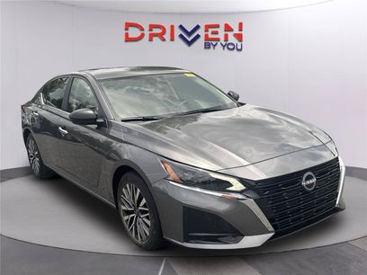 Used 2025 Nissan Altima 2.5 SV