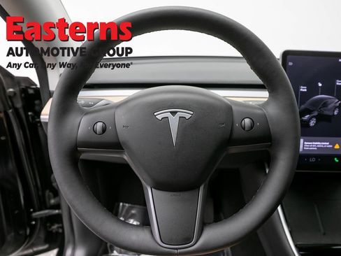 Used 2021 Tesla Model Y Long Range AWD/4WD image 10