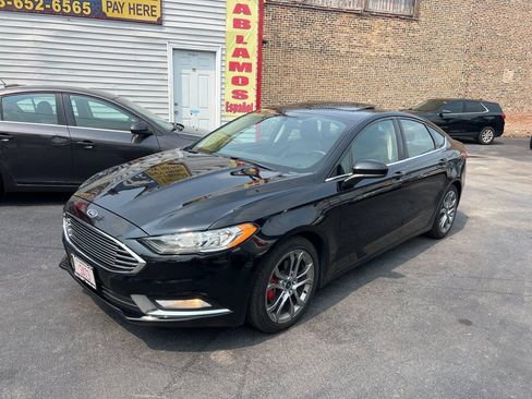 Used 2017 Ford Fusion SE w/ Equipment Group 601A FWD image 1