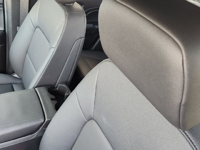 Used 2026 Chevrolet Colorado Trail Boss AWD/4WD image 19