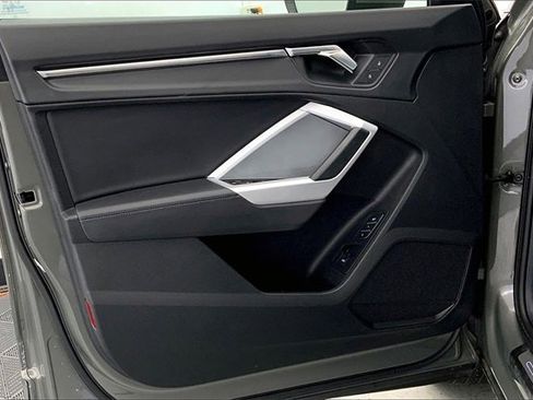 Certified 2023 Audi Q3 2.0T Premium w/ Convenience Package image 23