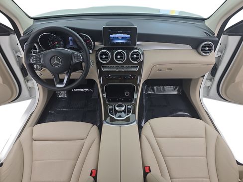 Certified 2018 Mercedes-Benz GLC 300 image 9