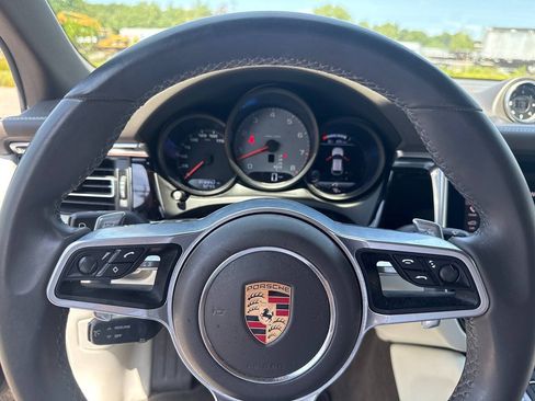 Used 2020 Porsche Macan S AWD/4WD image 22