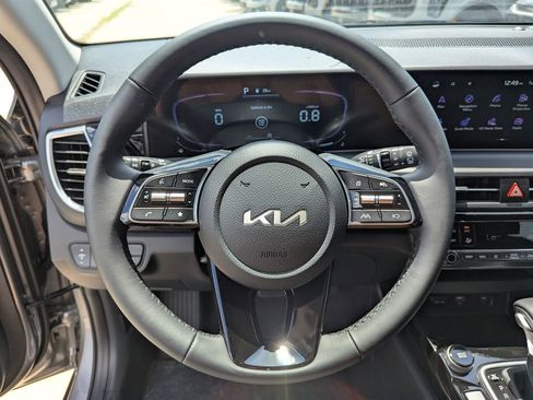 New 2026 Kia Seltos S FWD image 27