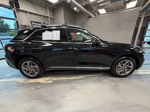 Used 2025 Genesis GV70 2.5T AWD/4WD image 33