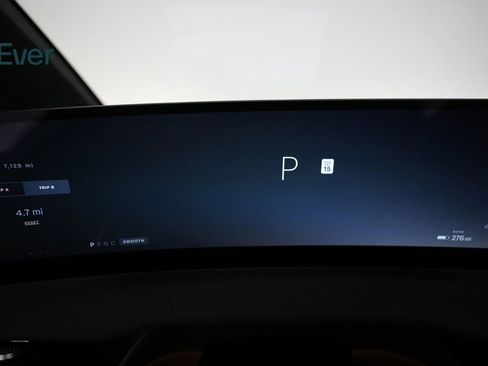 Used 2026 Lucid Gravity Dream image 7