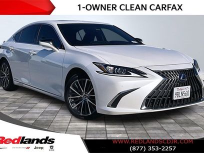 Used 2022 Lexus ES 300h w/ Premium Package
