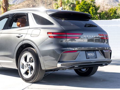 Used 2026 Genesis GV70 2.5T Advanced image 7