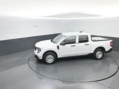 New 2026 Ford Maverick XL w/ Equipment Group 101A AWD/4WD image 27