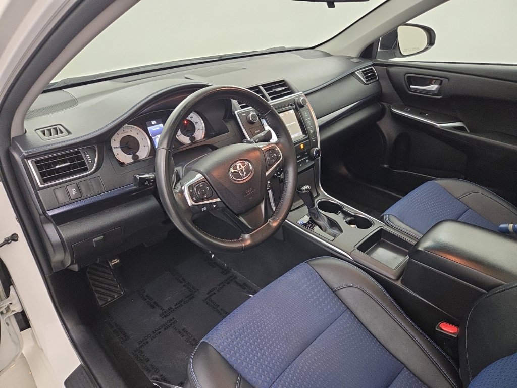 Used 2016 Toyota Camry SE FWD image 24