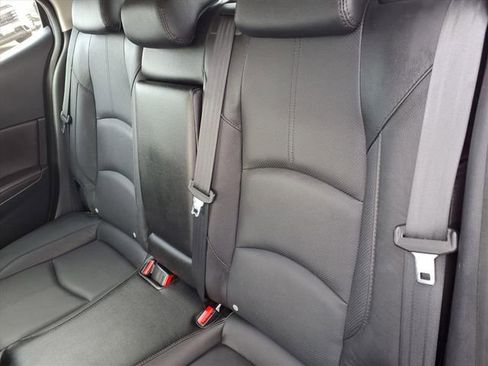 Used 2018 MAZDA MAZDA3 Grand Touring image 10