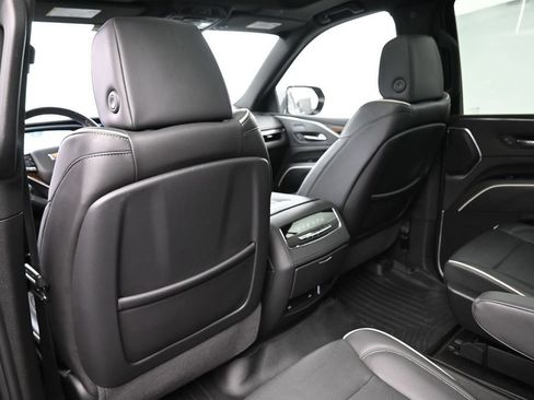 Used 2024 Cadillac Escalade ESV Premium Luxury RWD image 8