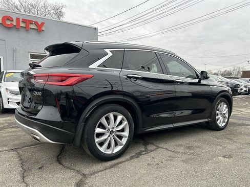 Used 2019 INFINITI QX50 Essential w/ Premium Heat Package image 4