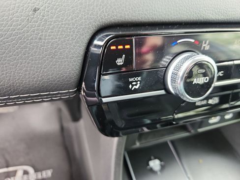 Used 2025 Honda Pilot EX-L image 22