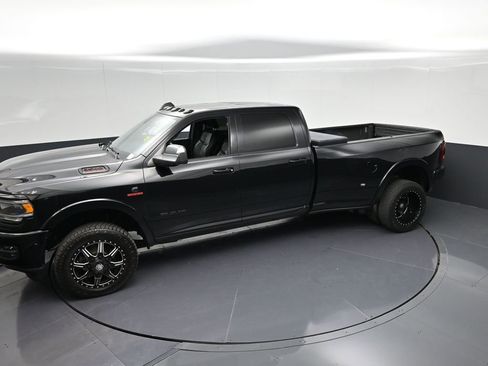 Used 2020 RAM 3500 Laramie w/ Night Edition AWD/4WD image 29
