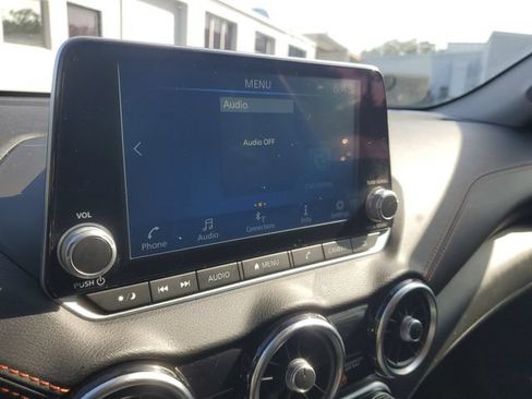 Used 2023 Nissan Sentra SR w/ SR Premium Package FWD image 21
