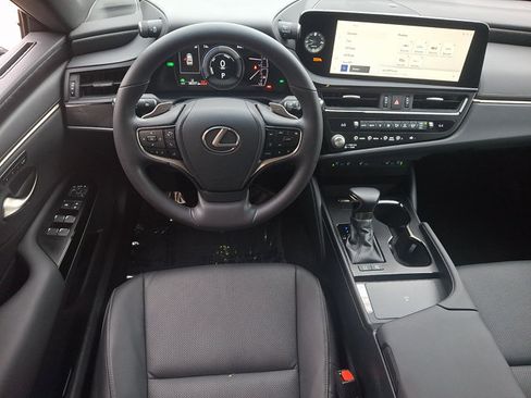 Certified 2023 Lexus ES 300h w/ Premium Package FWD image 12