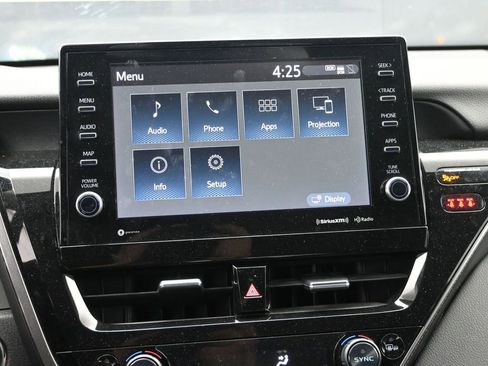 Used 2023 Toyota Camry XSE image 18