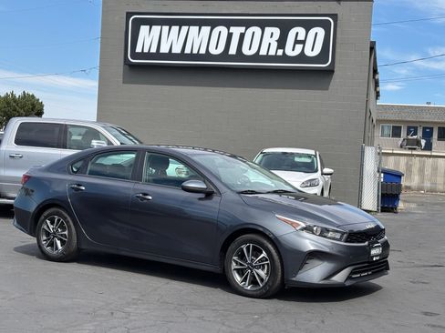 Used 2024 Kia Forte LXS FWD image 1