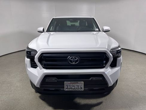 Certified 2025 Toyota Tacoma SR5 image 8