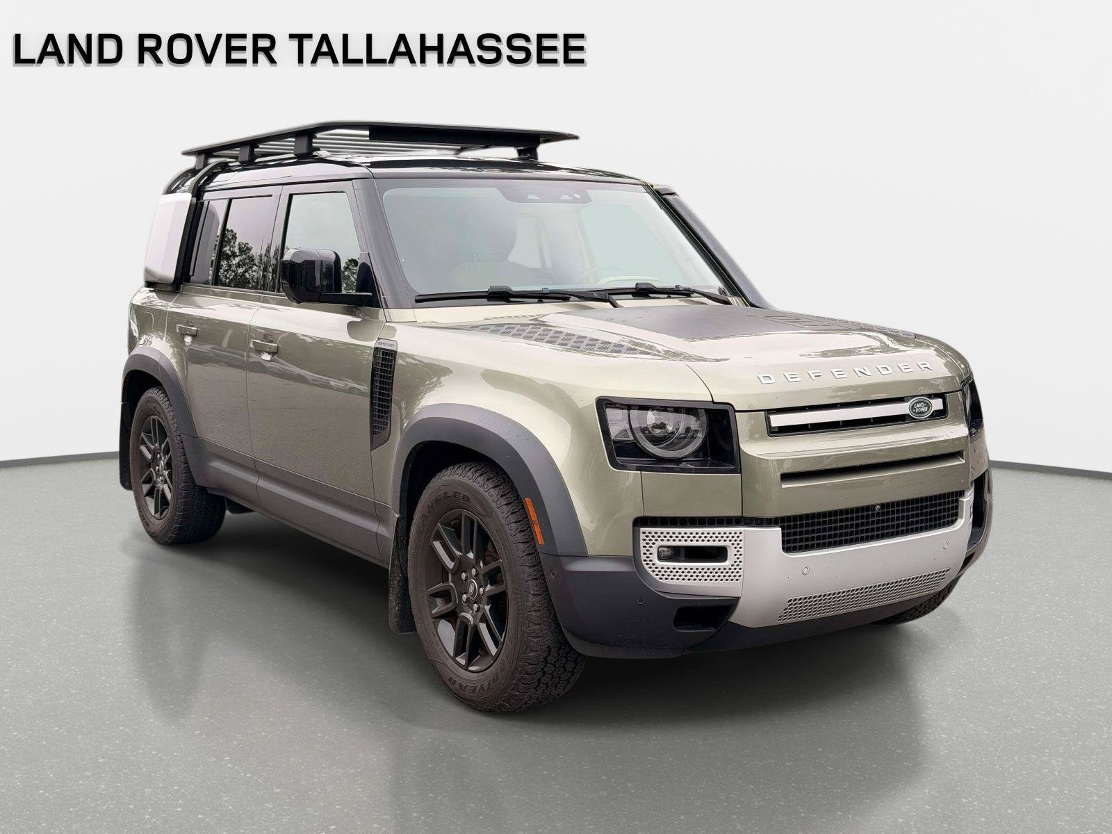 Used 2023 Land Rover Defender 110 SE AWD/4WD image 3