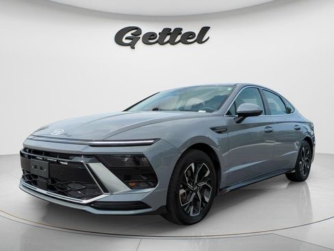Certified 2024 Hyundai Sonata SEL FWD image 1